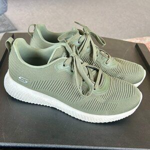 Women's Skechers memory foam sneakers